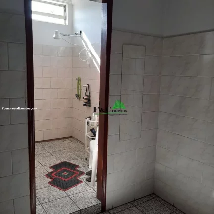 Imagem Sobrado para Venda em Limeira, Vila Queiroz, 2 dormitórios, 6 banheiros, 2 vagas