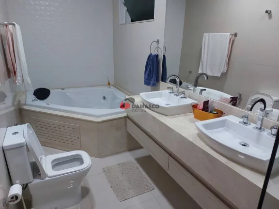Imagem Sobrado à venda 3 Quartos, 3 Suites, 6 Vagas, 300M², Alto da Mooca, São Paulo - SP