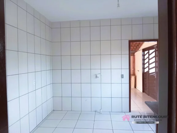 Imagem Excelente Casa em Alvenaria no Bairro Salinas- Balneário Barra do Sul-SC