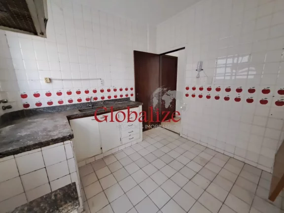 Imagem Apartamento à venda com 108m², 3 quartos, 3 banheiros, sala ampla, quadra da praia, garagem por R$495.000,00 no Boqueirão em Santos