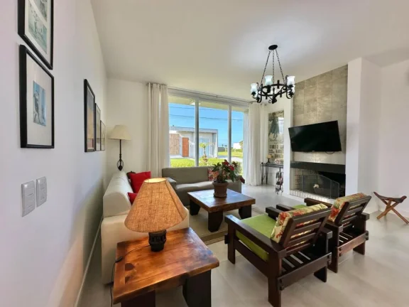 Imagem Casa em Condominio 3 Dormitórios - Bairro Atlantida Sul