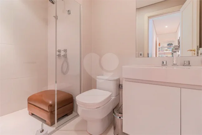Imagem Apartamento à venda com 4 quartos, sendo 3 suítes, no condomínio Cidade Jardim, São Paulo - SP