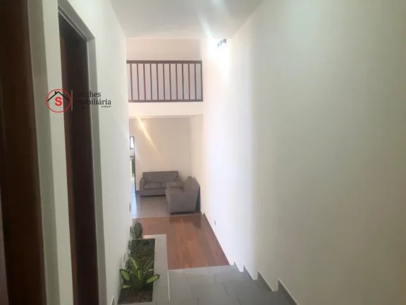 Imagem Excelente sobrado de 265 m localizado na região da Cidade Continental/ Parque São Lucas. O imóvel possui 4 dormitórios sendo 1 suíte, total de 3 banh