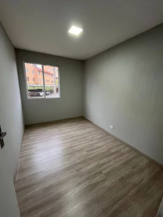 Imagem Apartamento com 2 Quartos no Fazendinha - Cic - R$210 mil
