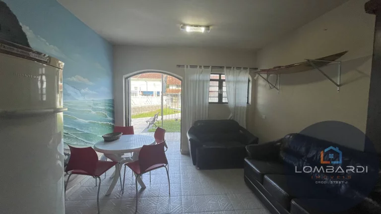 Imagem Sobrado em condomínio a venda no Pereque-Açu