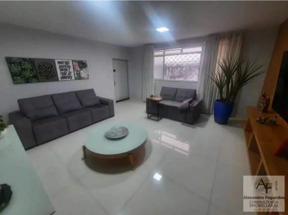 Imagem Casa Comercial para Venda em Goiânia, SETOR AEROPORTO, 4 dormitórios, 1 suíte, 3 banheiros, 3 vagas