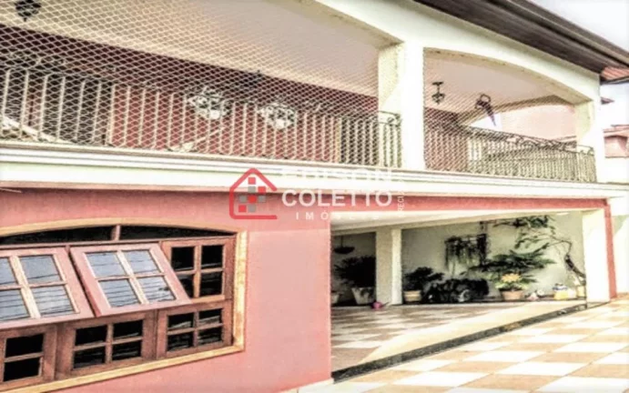 Imagem Casa de frente para área verde, Parque Santa Cecília com 3 dormitórios.