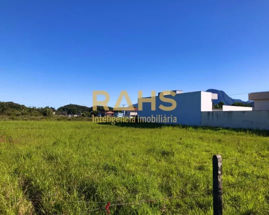 Imagem Excelente terreno urbano, em rua principal e asfaltada, faixa viária, localizado no bairro Rio Boni...