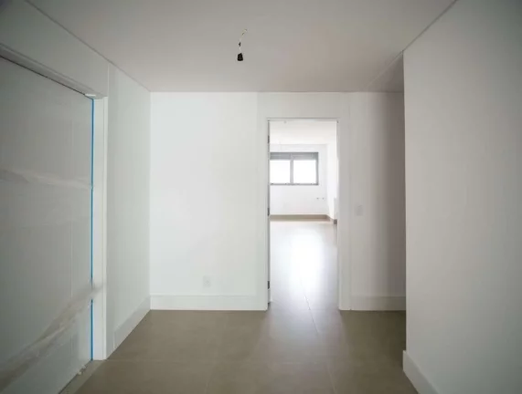 Imagem Apartamento 285 M², 3 Suítes, 3 Vagas de Garagem - Jurerê Internacional, Florianópolis/SC