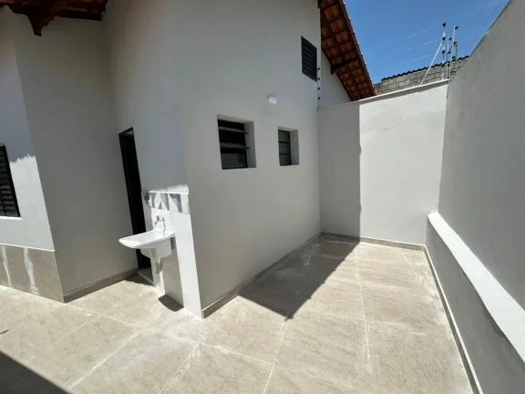 Imagem Casa para Venda em Mongaguá, Agenor de Campos, 2 dormitórios, 1 suíte, 1 banheiro, 2 vagas