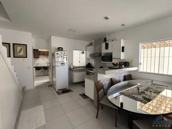 Imagem Casa Duplex com 2 Suítes à Venda em Praia de Santa Mônica - Guarapari/ES
