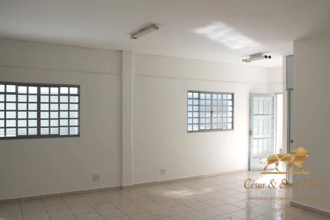 Imagem Excelente Galpão para locação, ao lado do Shopping Via Valle em Taubaté-SP