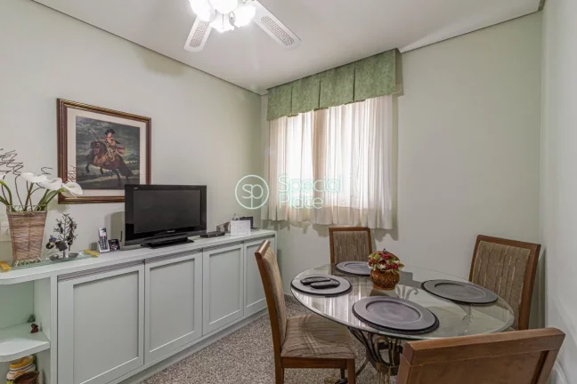 Imagem Excelente apto no ParaÃ­so, um por andar, living bastante amplo com varanda enorme e uma vista lindÃ...