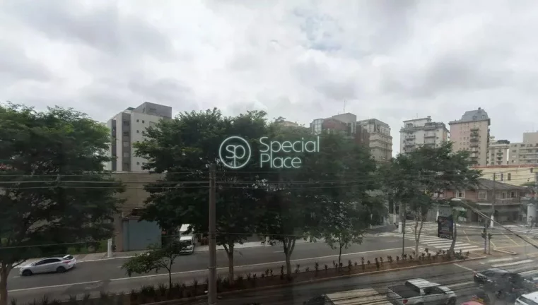 Imagem Apartamento com 140m², 3 dormitórios, ampla sala e 1 vaga. O imóvel possui armário embutido, ár...