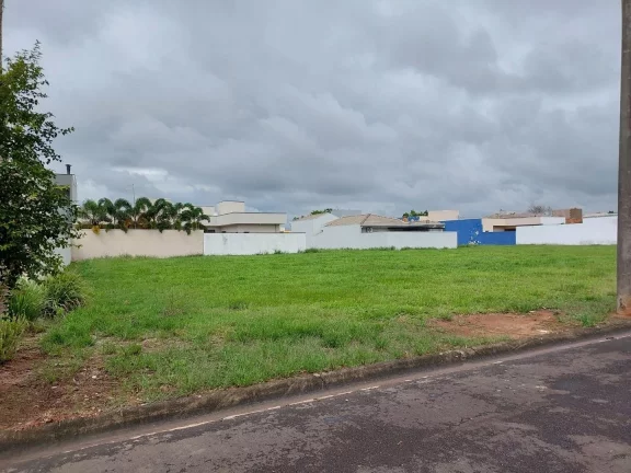Imagem TERRENO PLANO - LOCALIZAÇÃO PRIVILEGIADA - CONDOMÍNIO CAMPOS DO CONDE 2 - PAULÍNIA