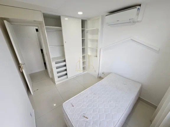 Imagem Apartamento à Venda em Alphaville I com 3/4 com Suíte e Varanda Integrada
