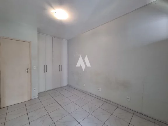 Imagem Apartamento Padrão de 2 dormitórios (sendo 1 suite) a 1/2 quadra da praia