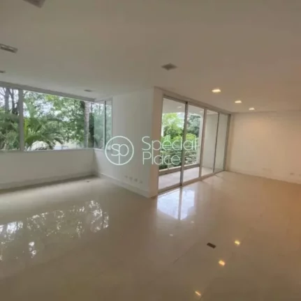 Imagem Casa à venda em Condomínio Brooklin *425m² privativos *Living com ambientes integrados *Lareira *...