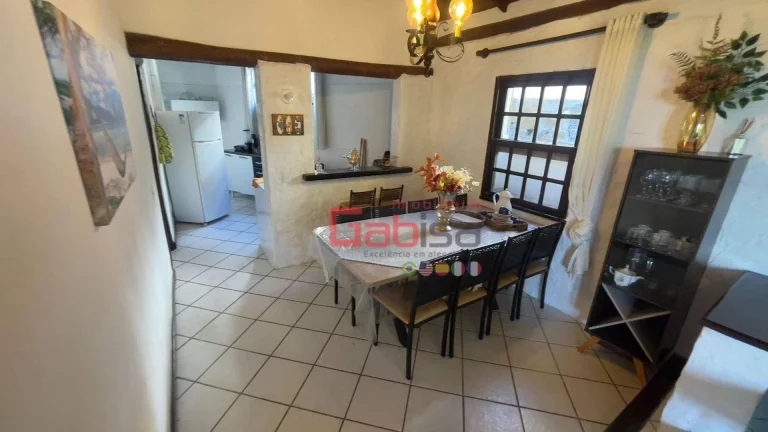 Imagem Casa com 2 dormitórios à venda, 120 m² por R$ 1.200.000,00 - Geriba - Armação dos Búzios/RJ