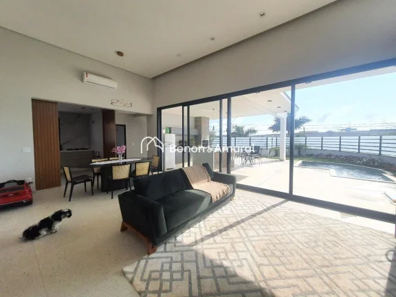Imagem Casa Térrea à Venda com 3 Suítes - Condomínio Terras do Cancioneiro, Paulínia/SP - 242 m²

Exc...