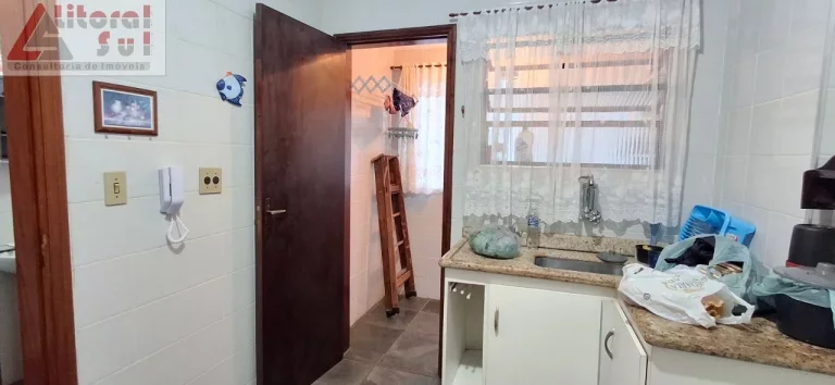 Imagem Imperdível: Apartamento à venda em Praia Grande-SP, Aviação! 1 quarto, 1 sala, 1 banheiro, 1 vaga, 55m² de área. Confira já!
