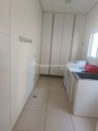 Imagem Este agradável sobrado combina aconchego e conforto em um projeto arquitetônico harmonioso, com am...