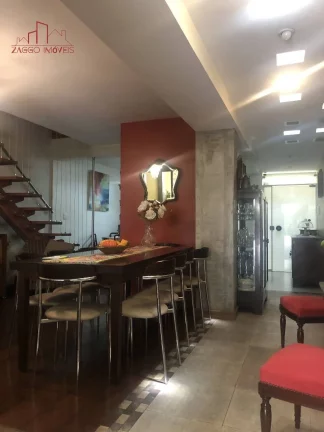Imagem Casa no Condomínio Andreas - 4 dorms - 200m²
