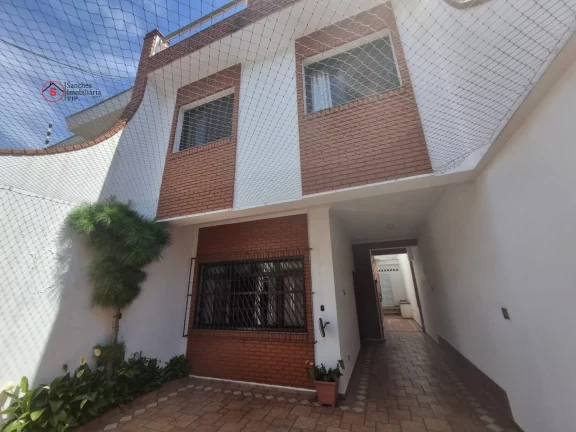 Imagem Casa belíssima na Mooca, 277m, 3 andares, com espaço gourmet, 4 quartos sendo 2 suítes, vaga para 3 carros