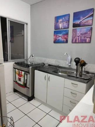 Imagem Sobrado Mobiliado em Condomínio Fechado – 2 Quartos | Área Privativa | Lazer Completo | Próx. Praia Brava e Amores | Balneário Camboriú