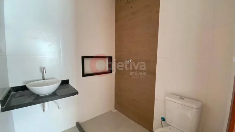 Imagem Casa linear independente, 2 quartos, 110m², Vila do Peró - Cabo Frio