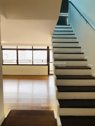 Imagem Apartamento duplex de 190 m² de área útil, um por andar, totalmente reformado, à venda no charmo...