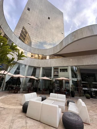 Imagem A loja localizada na Trompowisk, no centro de Florianópolis, é uma excelente opção comercial no ...