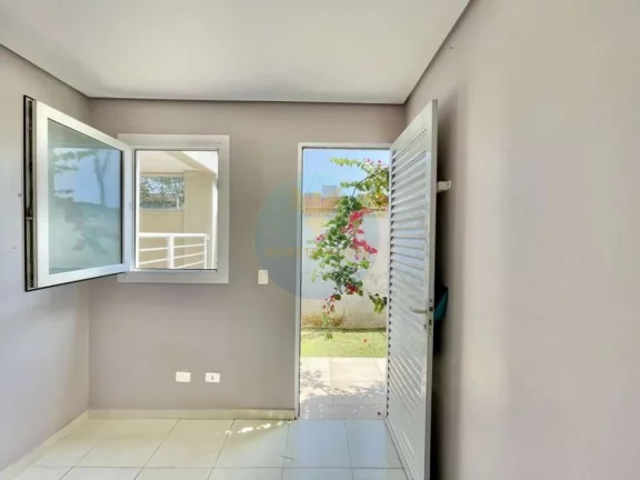 Imagem Casa em Condomínio a Venda no bairro Granja Viana - Cotia, SP