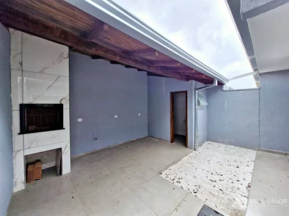 Imagem Casa Modernizada de 03 Dormitórios para Locação no Bairro Gralha Azul em Fazenda Rio Grande