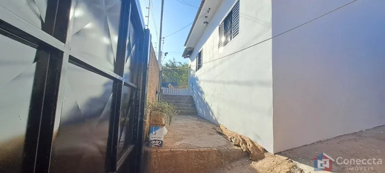 Imagem Casa de esquina à venda no Alto da Bela Vista em Patos de Minas – 3 quartos e terreno extra