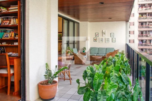 Imagem Apartamento à Venda - Barra da Tijuca, 4 Quartos, 200 m2
