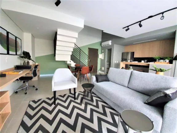 Imagem Apartamento duplex decorado e mobiliado no Itacema Project.
