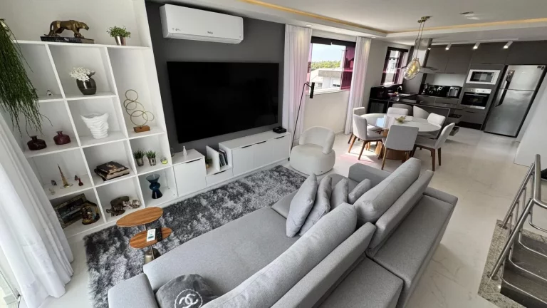 Imagem Cobertura para Venda em Florianópolis / SC no bairro Ingleses do Rio Vermelho