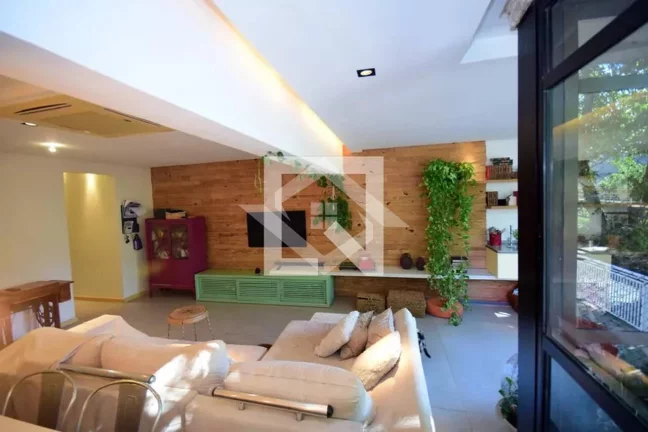 Imagem Apartamento mobiliado de 131m² com 3 quartos e 2 vagas na Barra da Tijuca