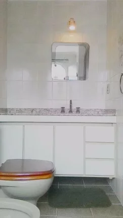 Imagem Praia de Pitangueiras - Local nobre - Ótimo lazer - Alto padrão - 2 vagas - Ampla varanda - 135 m² de área útil.