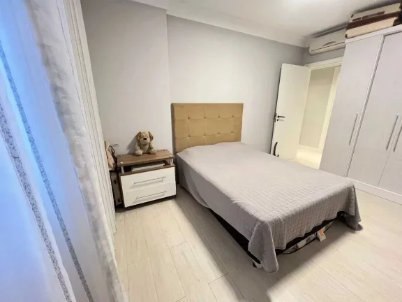 Imagem Apartamento decorado com 3 dormitórios sendo 1 suíte e 1 vaga em Balneário Camboriú