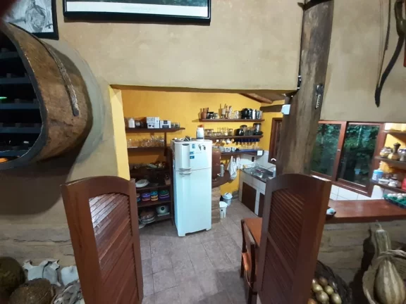 Imagem Imperdível casa à venda em Garopaba-SC, Praia da Gamboa! 3 quartos, 3 suítes, 5 banheiros, 8 vagas de garagem - 38.588,00 m² de área.