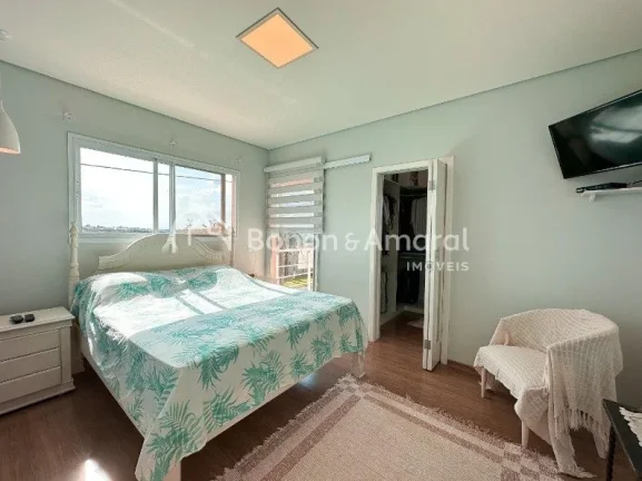 Imagem Casa à venda no condomínio Flor da Serra, em Valinhos, pela Davanti Imóveis. Este encantador sobr...
