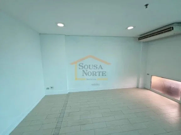 Imagem Sala comercial com 82m², composta pela junção de duas salas.
2 banheiros, ar condicionado, 2 vaga...