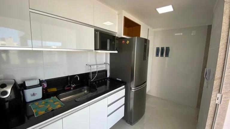 Imagem Cobertura Linear, 04 Quartos, 02 Suites, Area de Lazer, Jacuzzi, 03 Vagas de Garagem, Vista p/ o Mar, Praia do Morro, Guarapari - ES