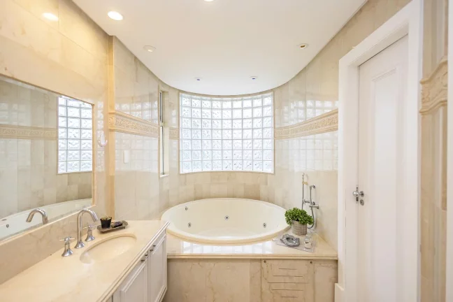 Imagem Apartamento Alto Padrão à Venda – Edifício Four Seasons, Ecoville – Curitiba/PR