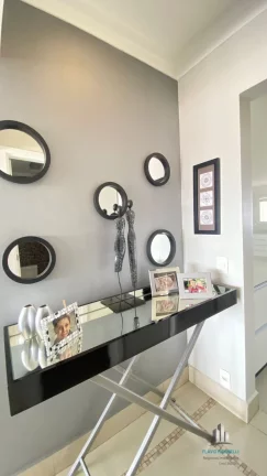 Imagem Belíssimo Apartamento de 213 metros com 4 Dormitórios sendo 2 Suítes e 3 Vagas