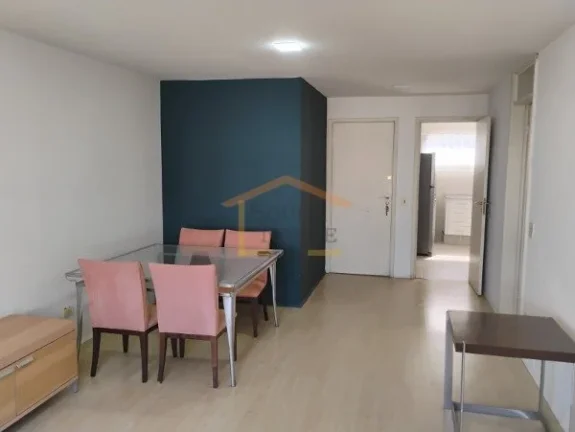 Imagem Apartamento com 3 dormitórios, sendo 1 suíte, distribuídos em 100 m² de área útil. Sala dois a...