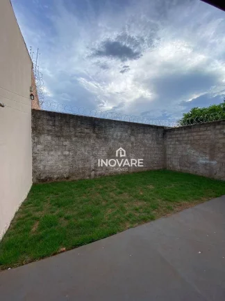 Imagem Casa com 3 dormitórios à venda, 82 m² por R$ 380.000,00 - Jardim Bandeirantes - Itumbiara/GO
