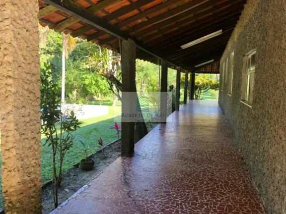 Imagem Imperdível sítio à venda em Maricá-RJ, bairro Itapeba, 5 quartos, 1 suíte, 1 sala, 4 banheiros, 6 vagas de garagem, 24.237,50 m² de área.